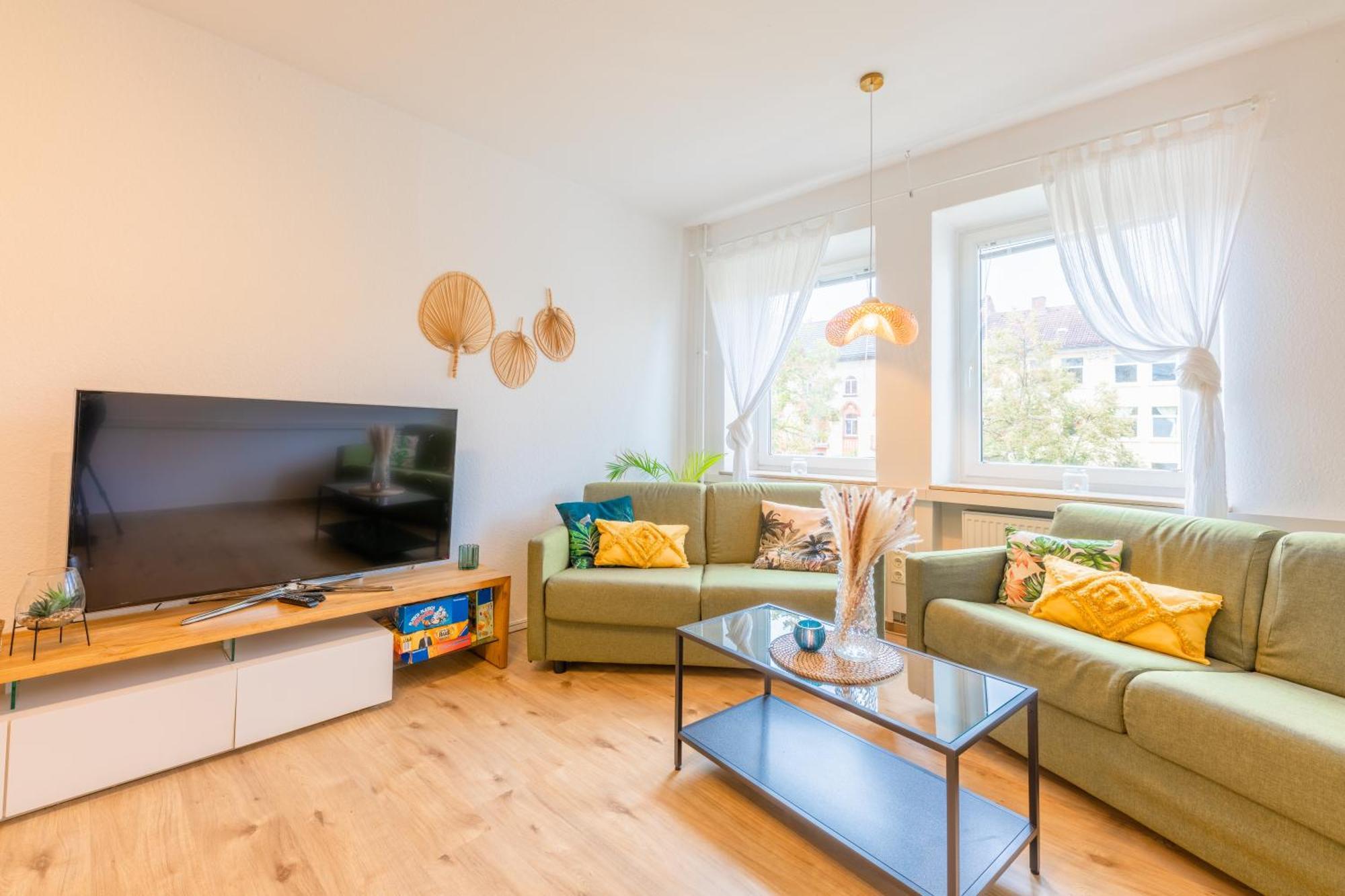 Stay Awesome - Urban Jungle Apartment Zentral, Wilhelmshoehe Кассель Экстерьер фото