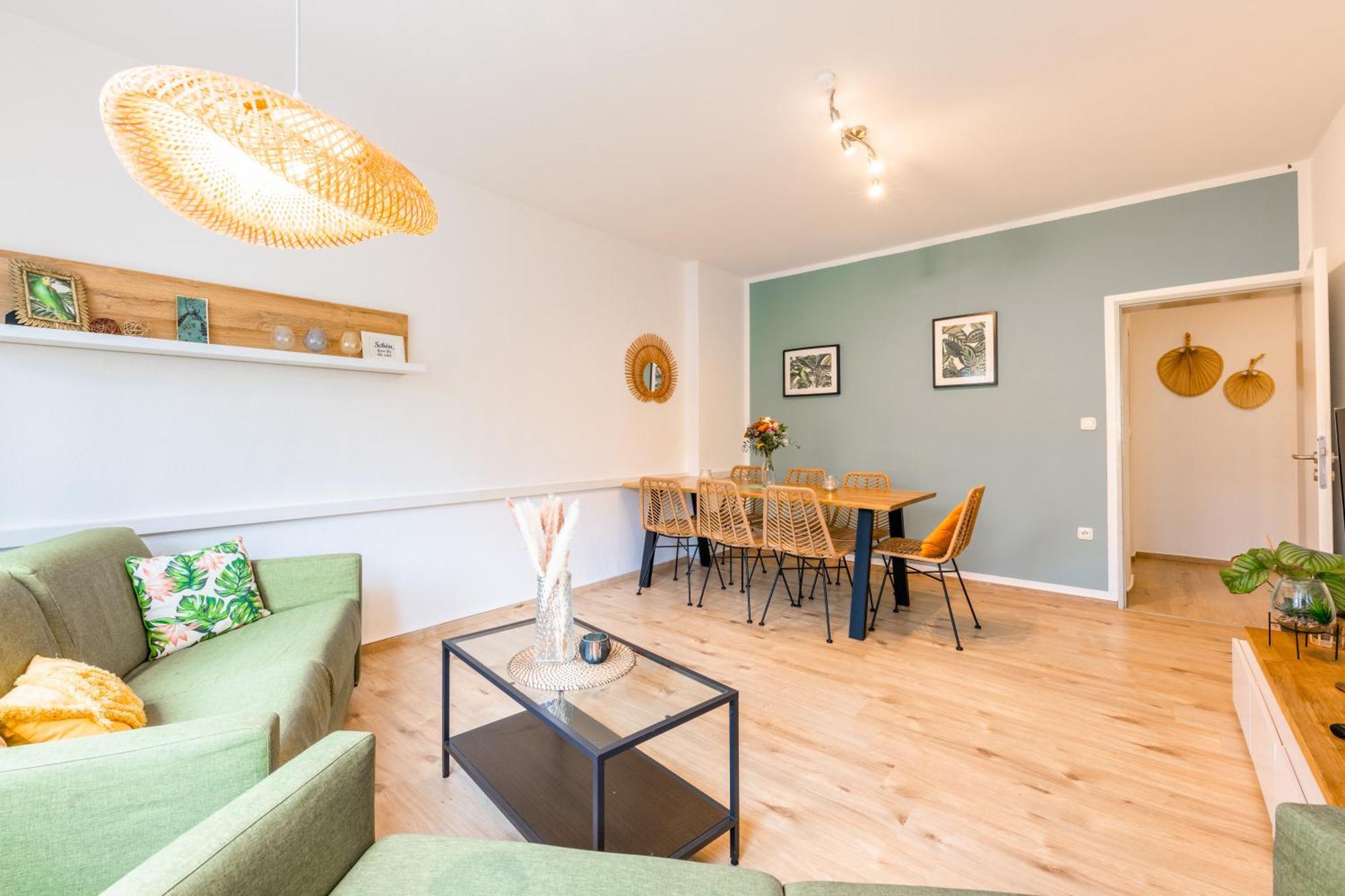 Stay Awesome - Urban Jungle Apartment Zentral, Wilhelmshoehe Кассель Экстерьер фото