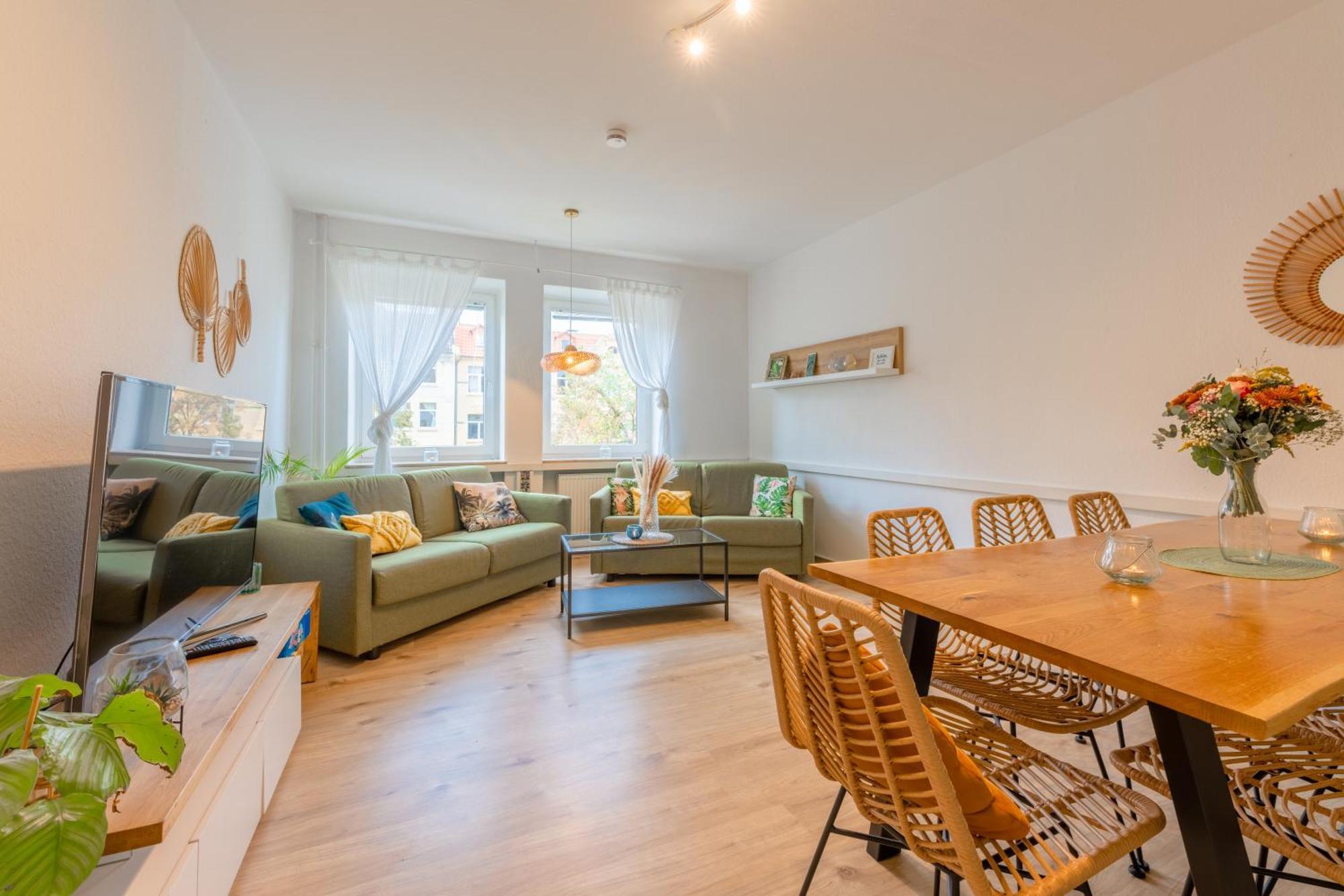 Stay Awesome - Urban Jungle Apartment Zentral, Wilhelmshoehe Кассель Экстерьер фото