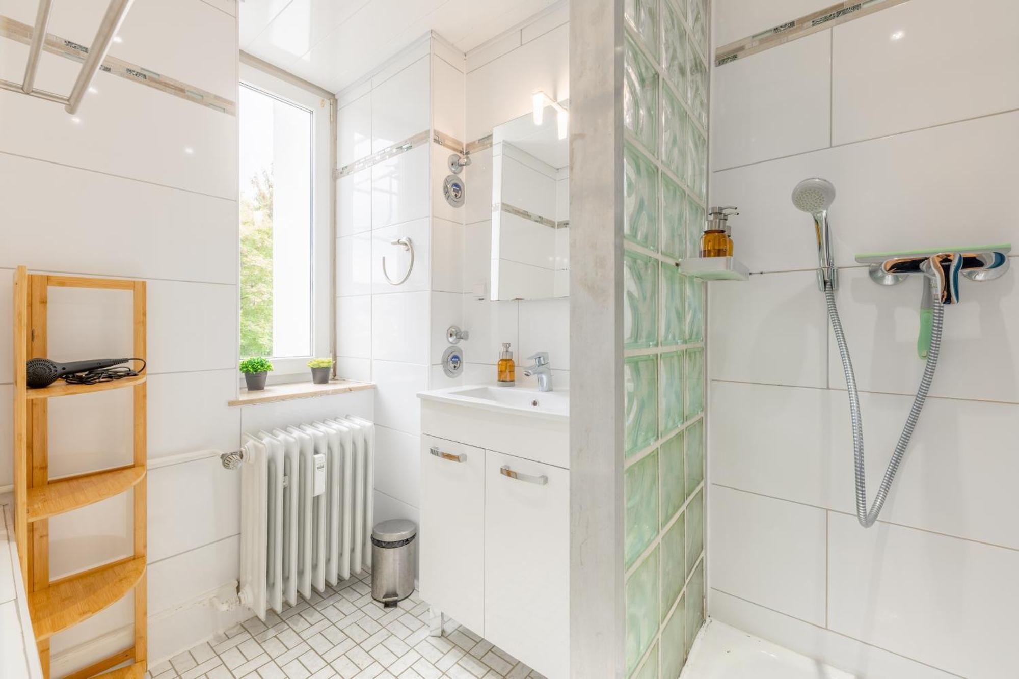 Stay Awesome - Urban Jungle Apartment Zentral, Wilhelmshoehe Кассель Экстерьер фото