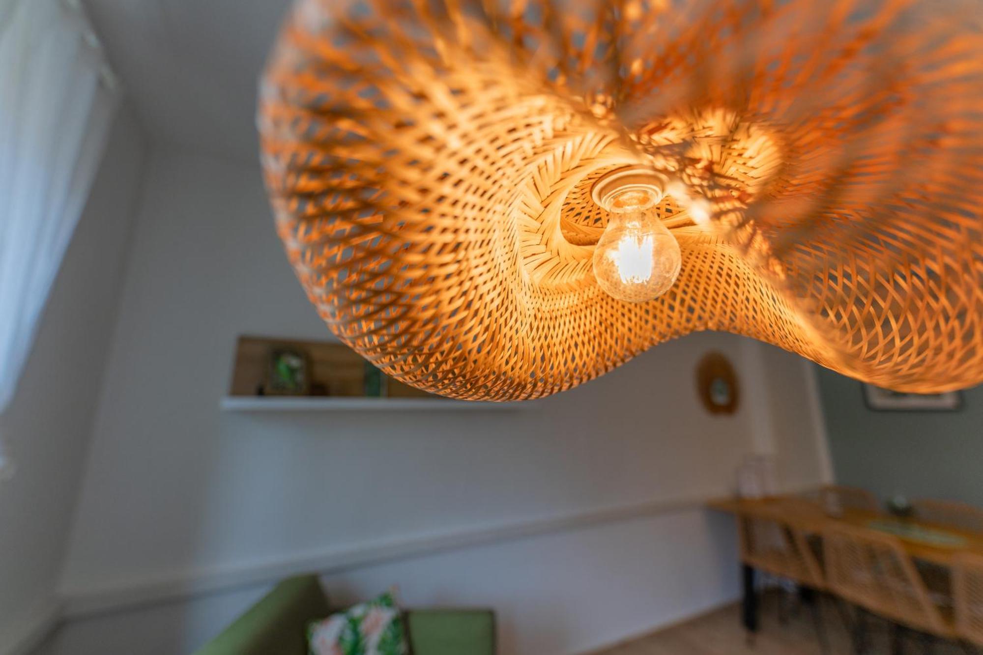 Stay Awesome - Urban Jungle Apartment Zentral, Wilhelmshoehe Кассель Экстерьер фото