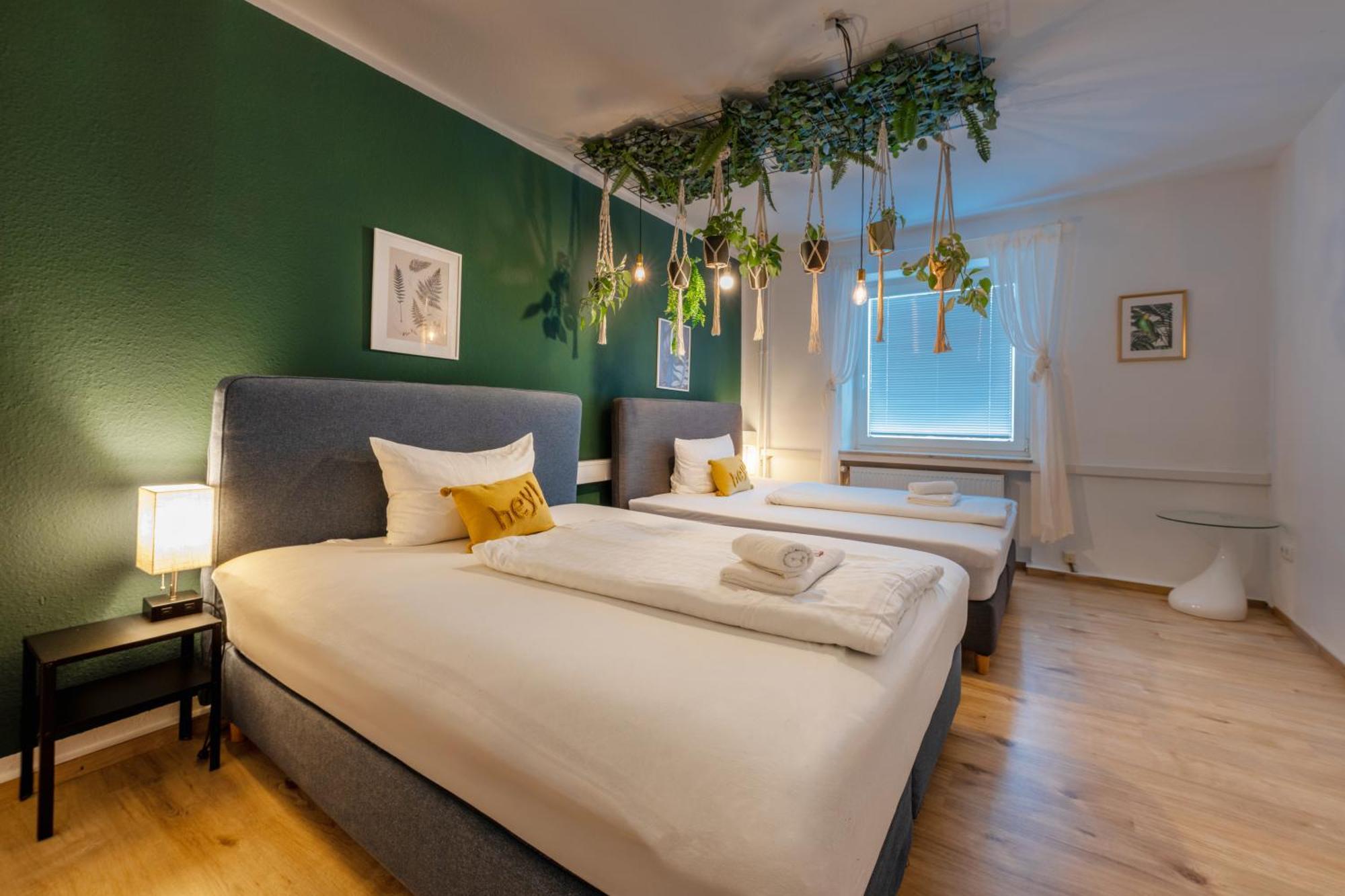 Stay Awesome - Urban Jungle Apartment Zentral, Wilhelmshoehe Кассель Экстерьер фото